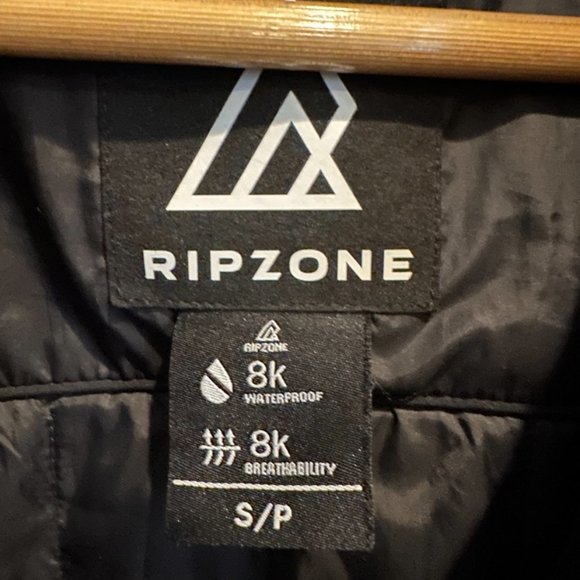Ripzone ski jacket 8K waterproof & breathable Primaloft with skirt - Picture 3 of 10